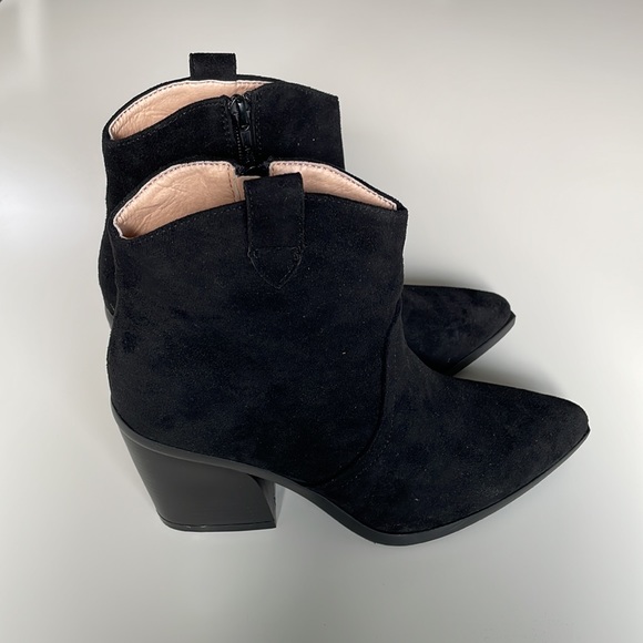 Shop Talulah (Yoki Fashion) Western Bootie - Picture 4 of 6